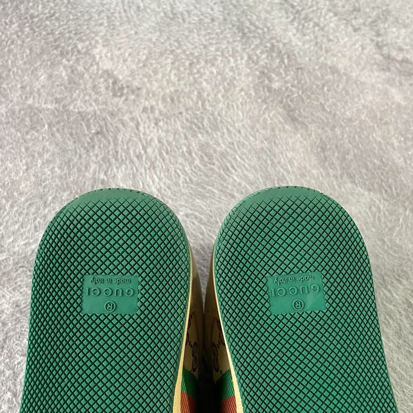 Gucci Gucci Green Lowtop Sneakers 35 Women Size US 5 / IT 35 - 5 Thumbnail