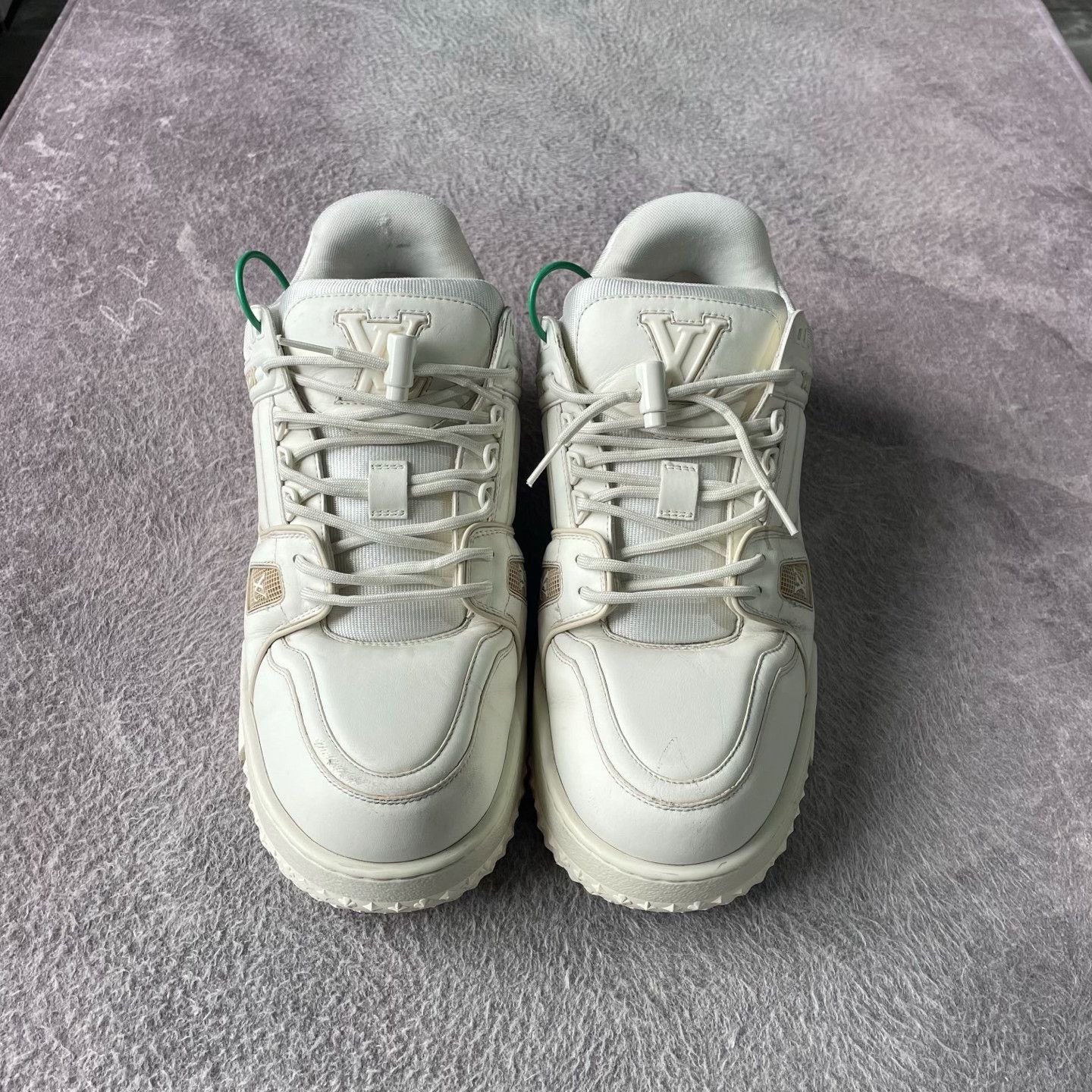 Louis Vuitton Louis Vuitton Training White Lowtop Sneakers 44 Men Size US 10.5 / EU 43-44 - 2 Thumbnail