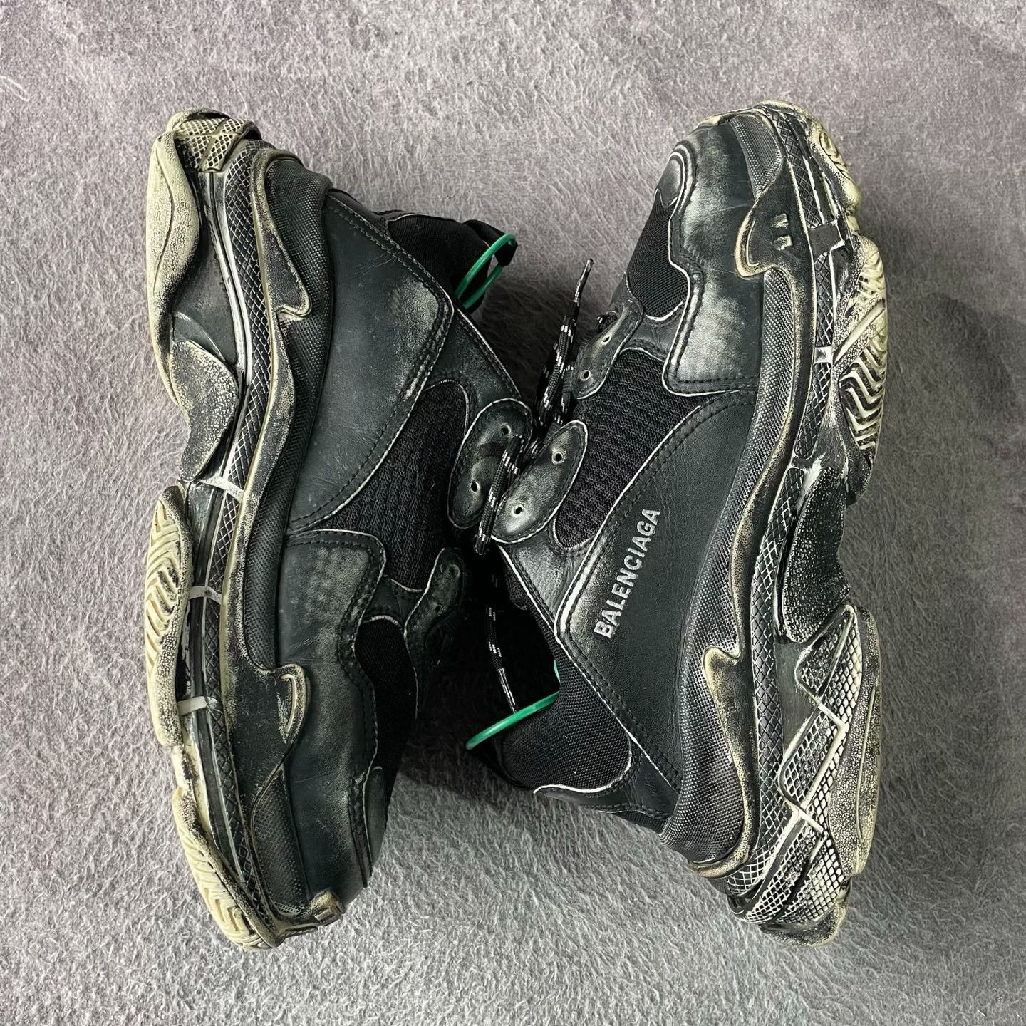 Balenciaga Balenciaga Gray Lowtop Sneakers S Men Size US 10 / EU 43 - 7 Thumbnail