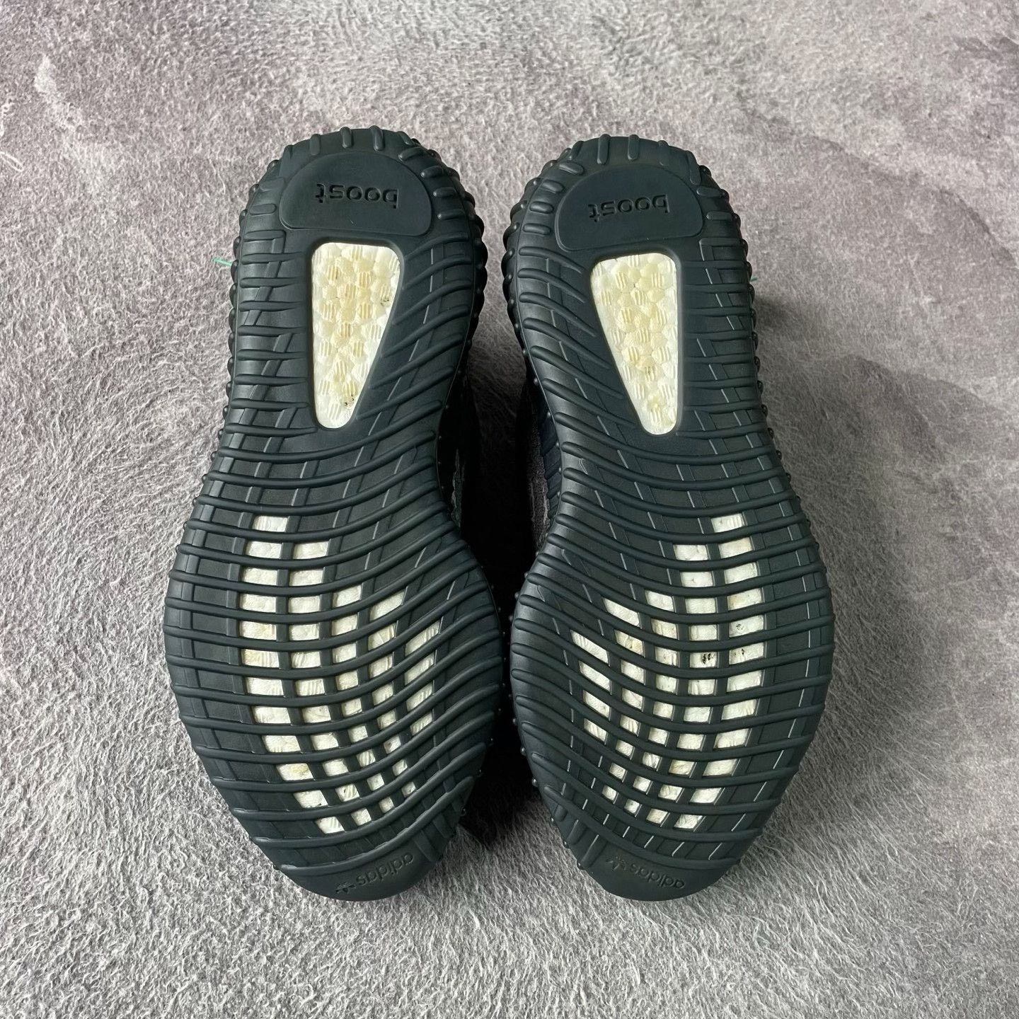 Yeezy Yeezy Black Lowtop Sneakers 43 Men Size US 10 / EU 43 - 4 Thumbnail