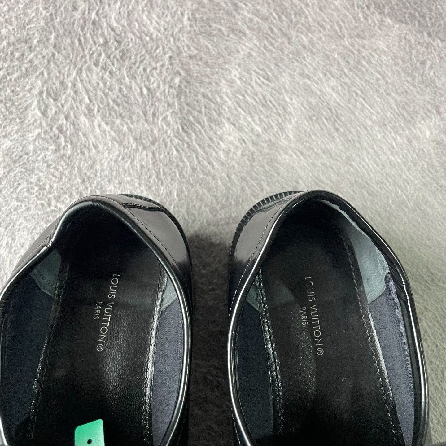 Louis Vuitton Louis Vuitton Black Lowtop Sneakers 38 Women Size US 7.5 / IT 37.5 - 8 Thumbnail