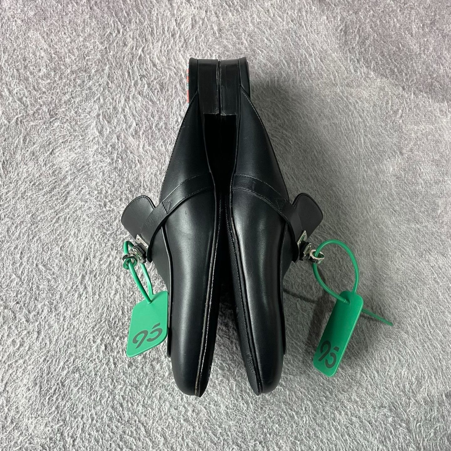 Hermes Hermes Black Sandals 38 Women Size US 7.5 / IT 37.5 - 7 Thumbnail