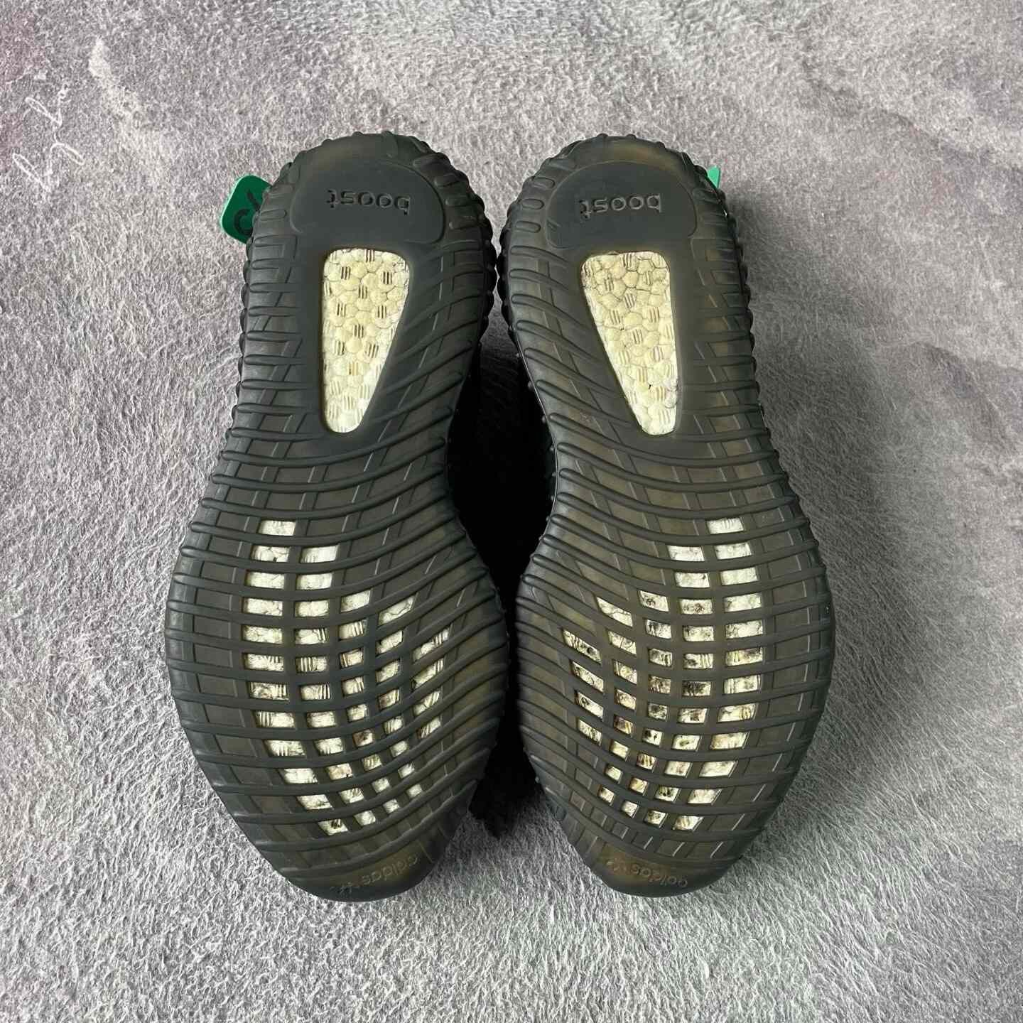 Yeezy Yeezy Black Lowtop Sneakers 44 Men Size US 10.5 / EU 43-44 - 4 Thumbnail