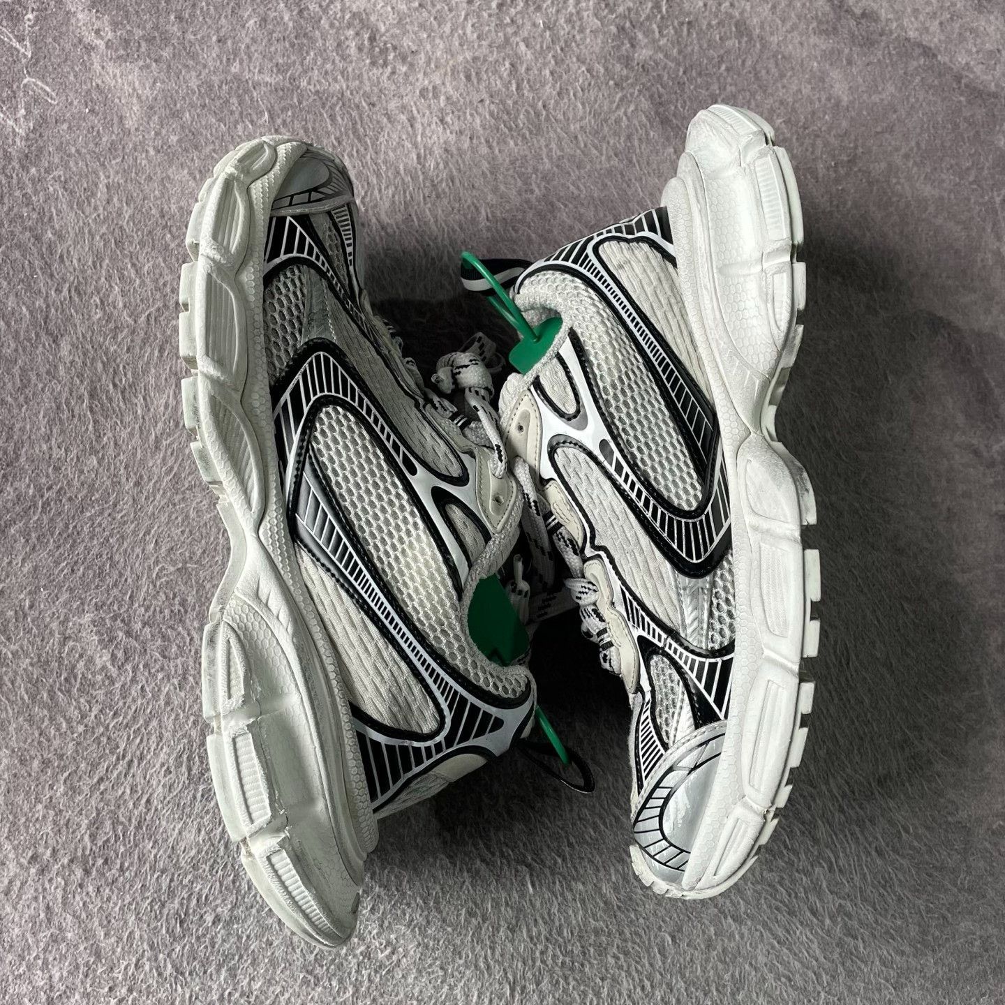 Balenciaga Balenciaga White Lowtop Sneakers XL Men Size US 10 / EU 43 - 6 Thumbnail
