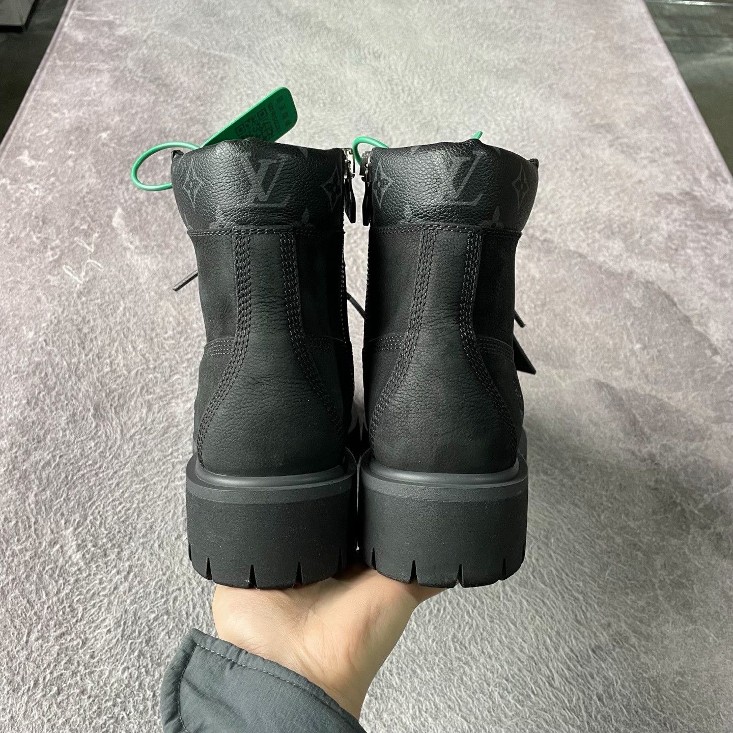 Louis Vuitton Louis Vuitton Collab Black Hitop Sneakers 40 Men Size US 7.5 / EU 40-41 - 3 Thumbnail