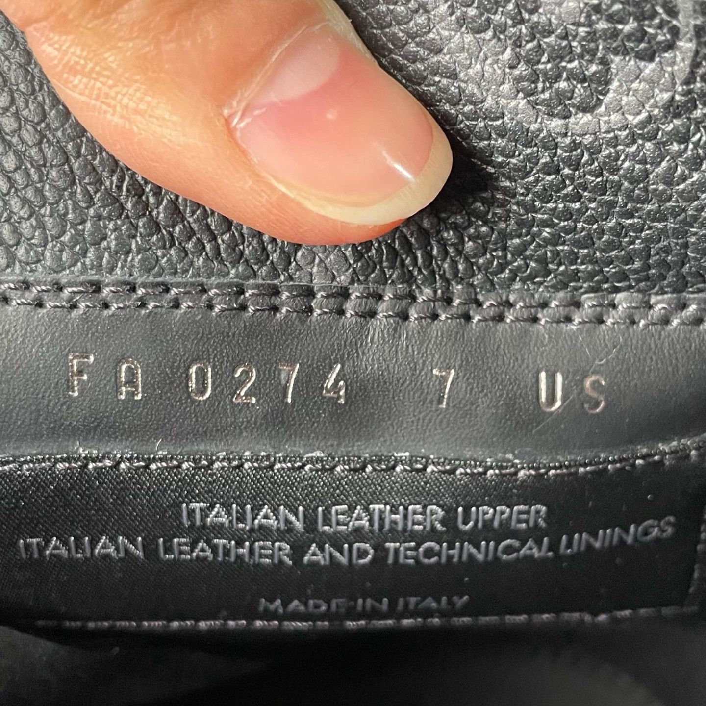 Louis Vuitton Louis Vuitton Collab Black Hitop Sneakers 40 Men Size US 7.5 / EU 40-41 - 6 Thumbnail