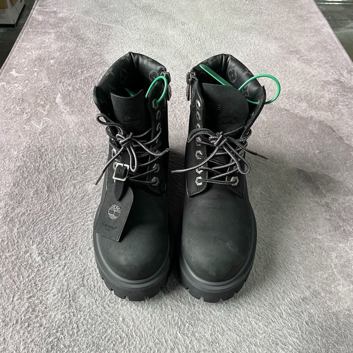 Louis Vuitton Louis Vuitton Collab Black Hitop Sneakers 40 Men Size US 7.5 / EU 40-41 - 2 Thumbnail