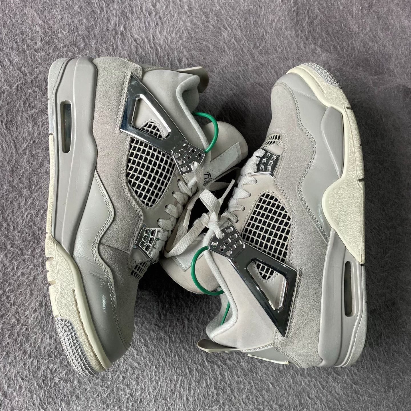 Nike Nike Silver Lowtop Sneakers 39 Men Size US 6.5 / EU 39-40 - 7 Thumbnail