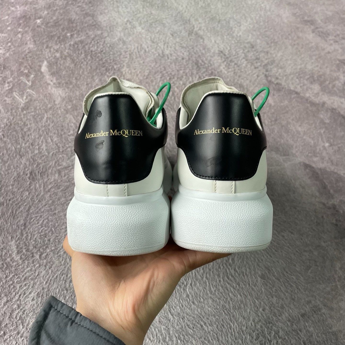 Alexander McQueen Alexander McQueen White Lowtop Sneakers 41 Men Size US 8.5 / EU 41-42 - 3 Thumbnail