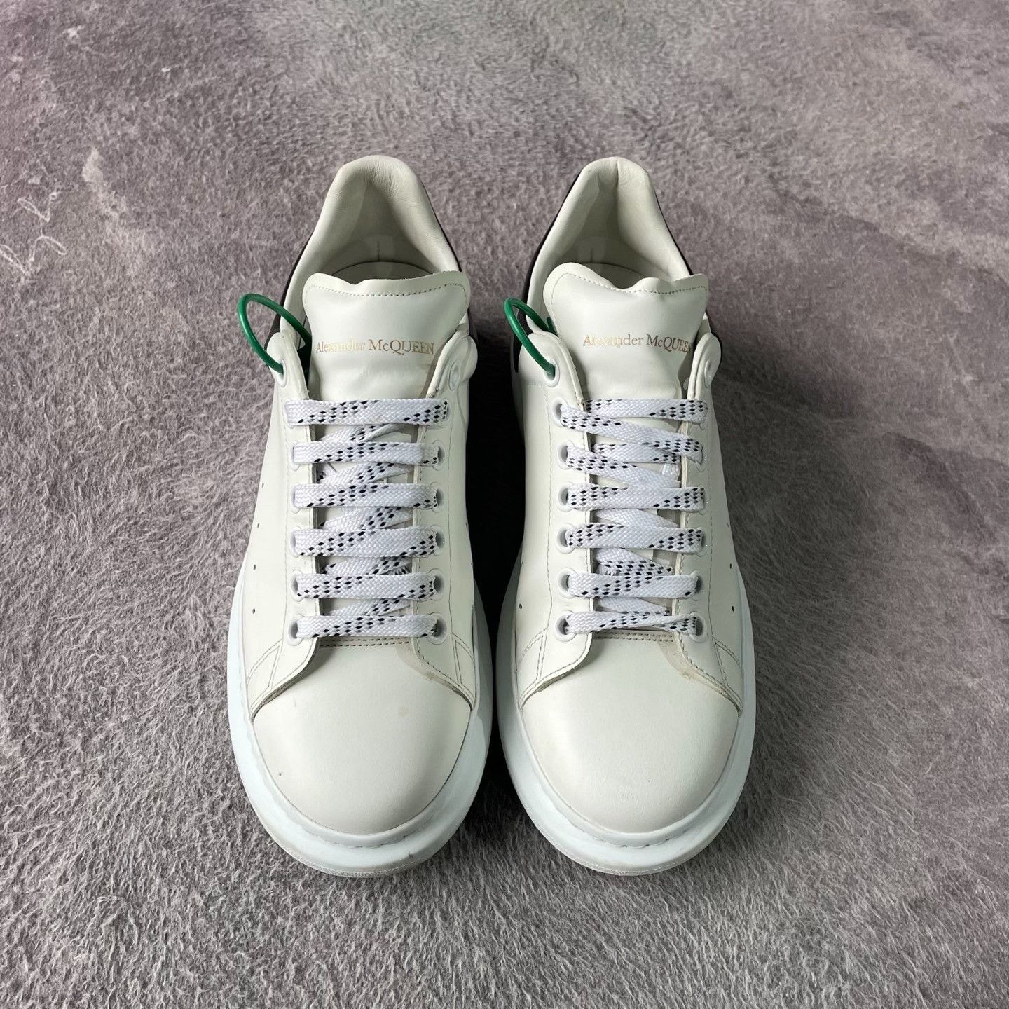 Alexander McQueen Alexander McQueen White Lowtop Sneakers 41 Men Size US 8.5 / EU 41-42 - 2 Thumbnail