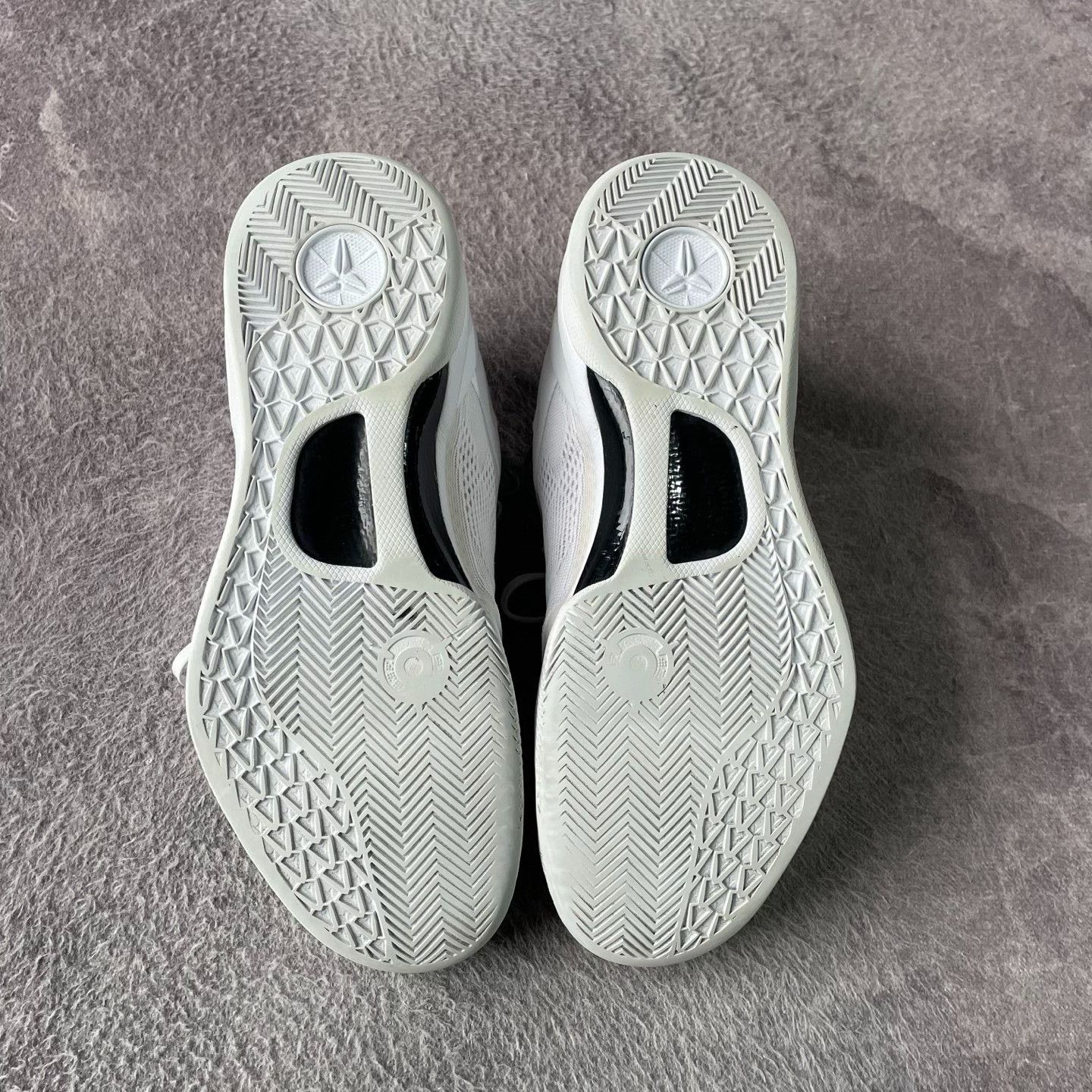 Adidas Adidas White Lowtop Sneakers 44 Men Size US 10.5 / EU 43-44 - 4 Thumbnail
