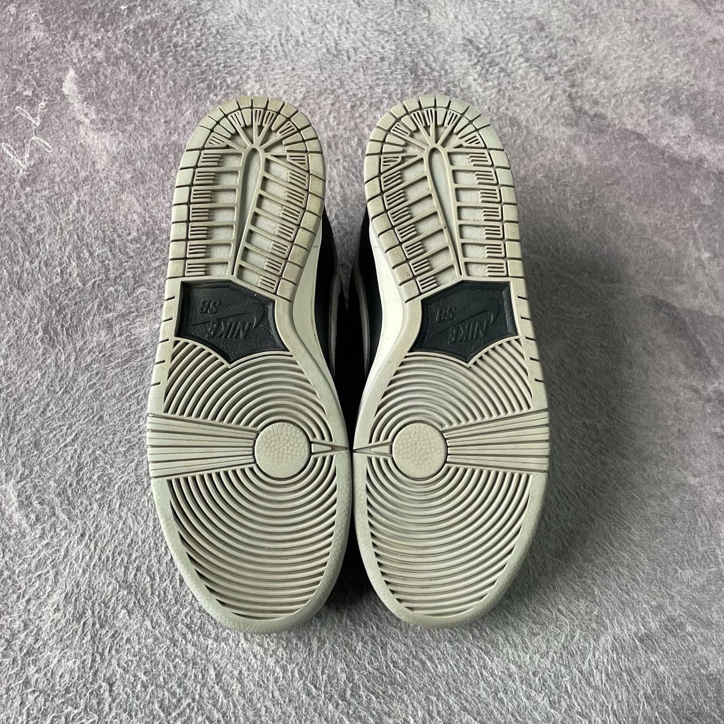 Adidas Adidas Gray Lowtop Sneakers 42 Men Size US 9 / EU 42 - 4 Thumbnail