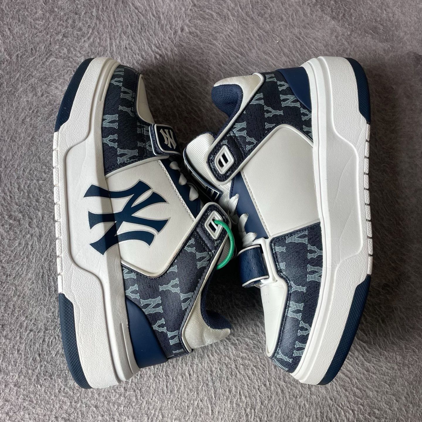 Other Blue Lowtop Sneakers 38 Women Size US 7.5 / IT 37.5 - 6 Thumbnail