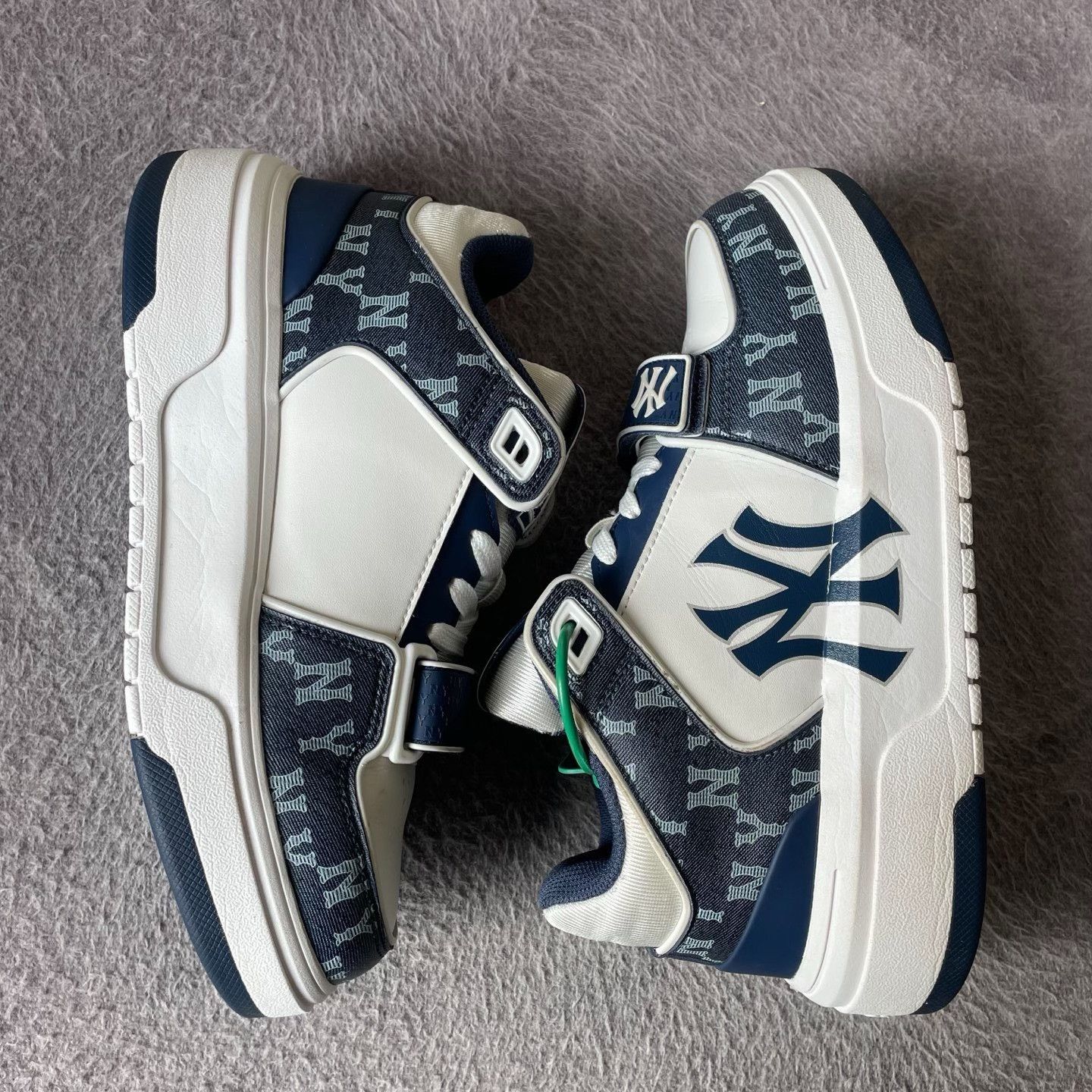 Other Blue Lowtop Sneakers 38 Women Size US 7.5 / IT 37.5 - 7 Thumbnail