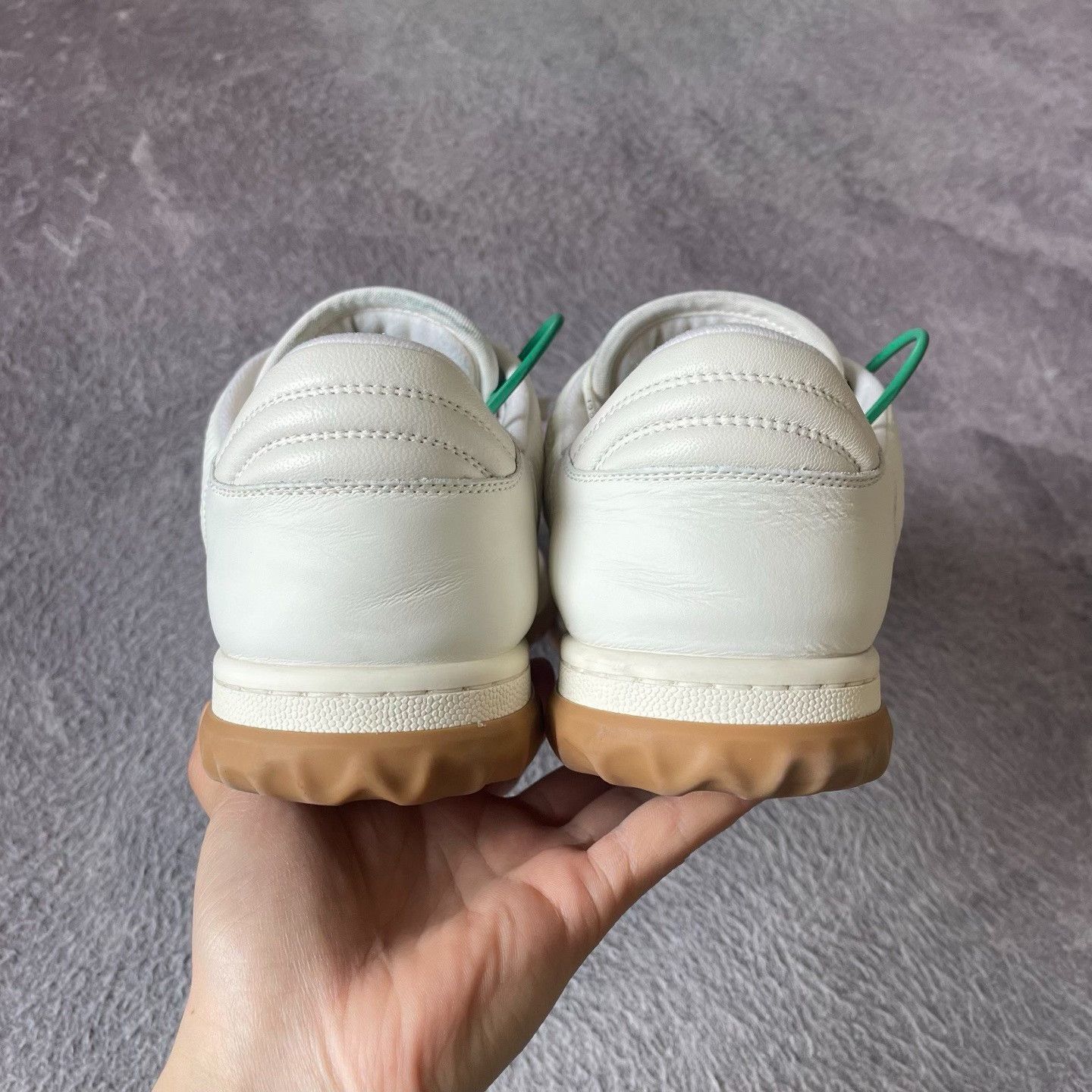 Gucci Gucci White Lowtop Sneakers 40 Men Size US 7.5 / EU 40-41 - 3 Thumbnail