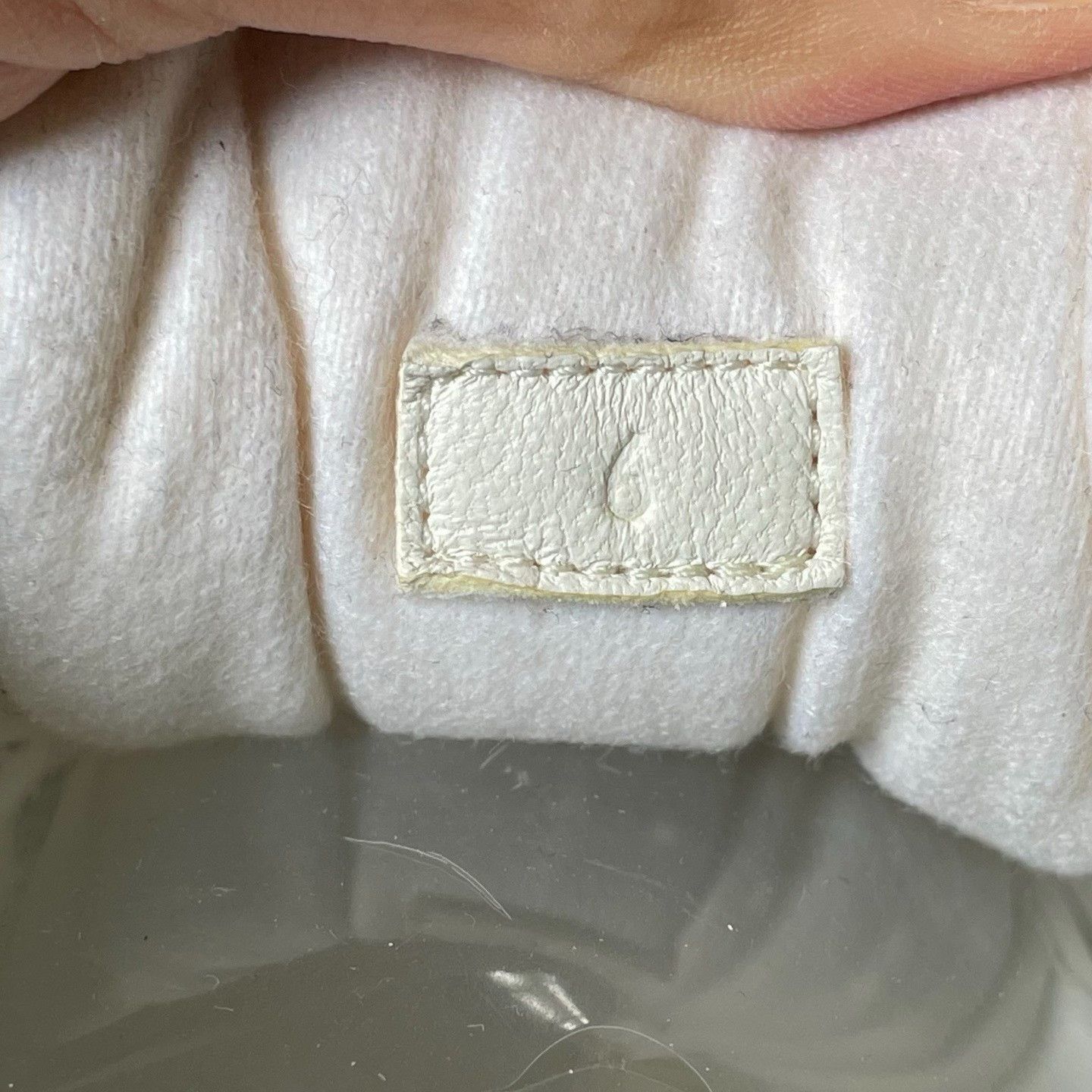 Gucci Gucci White Lowtop Sneakers 40 Men Size US 7.5 / EU 40-41 - 6 Thumbnail