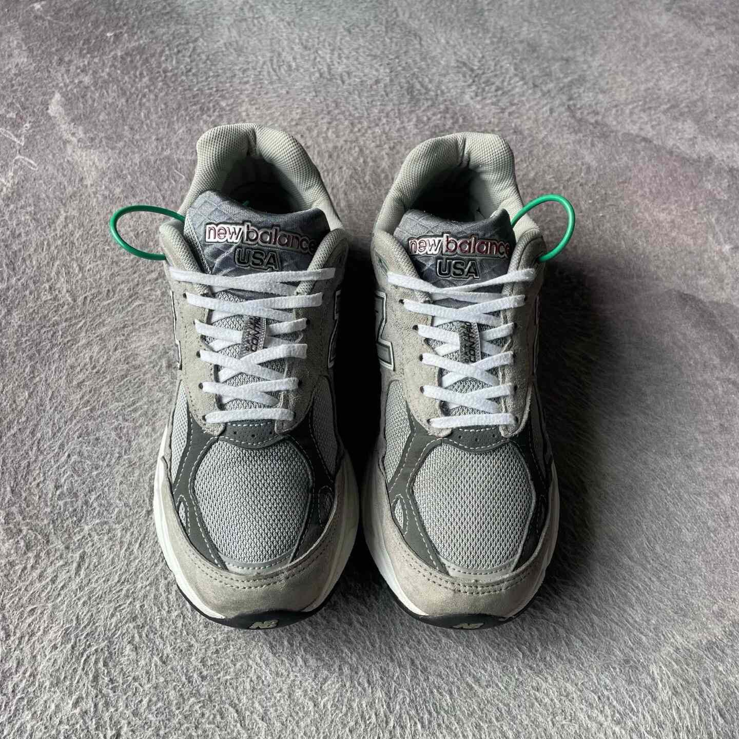 New Balance New Balance Gray Lowtop Sneakers M Men Size US 10 / EU 43 - 2 Thumbnail