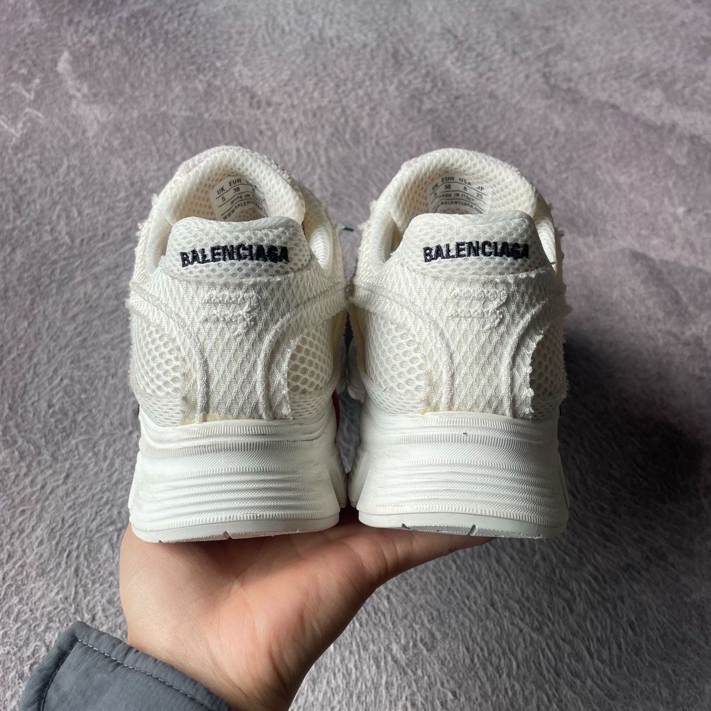 Balenciaga Balenciaga White Lowtop Sneakers 38 Women Size US 7.5 / IT 37.5 - 3 Thumbnail