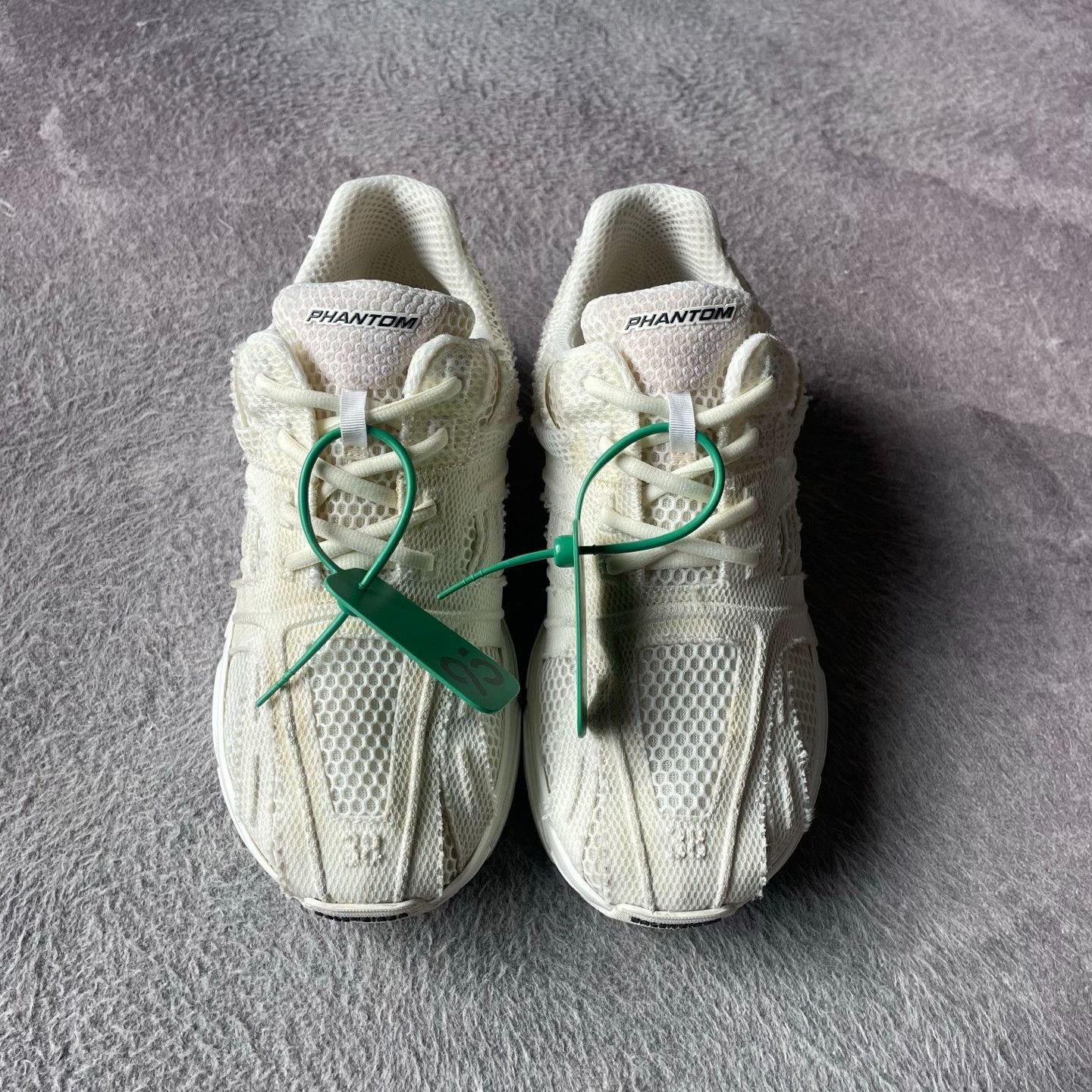 Balenciaga Balenciaga White Lowtop Sneakers 38 Women Size US 7.5 / IT 37.5 - 2 Thumbnail