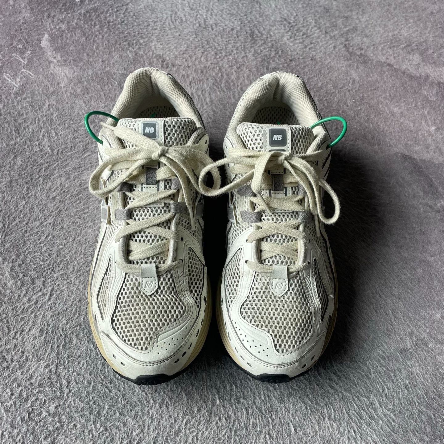 New Balance New Balance White Lowtop Sneakers M Men Size US 10 / EU 43 - 2 Thumbnail