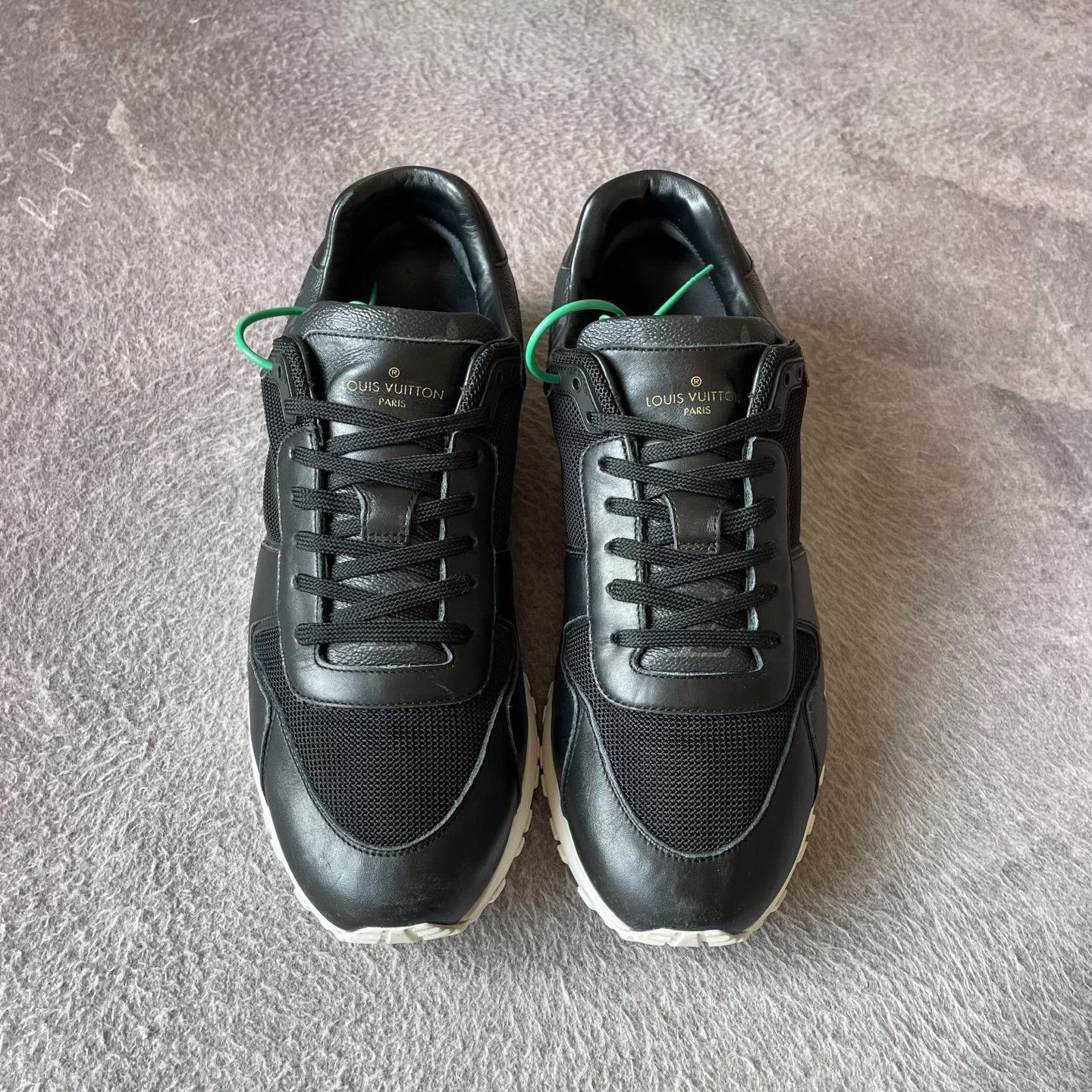 Louis Vuitton Louis Vuitton Black Lowtop Sneakers 43 Men Size US 10 / EU 43 - 2 Thumbnail