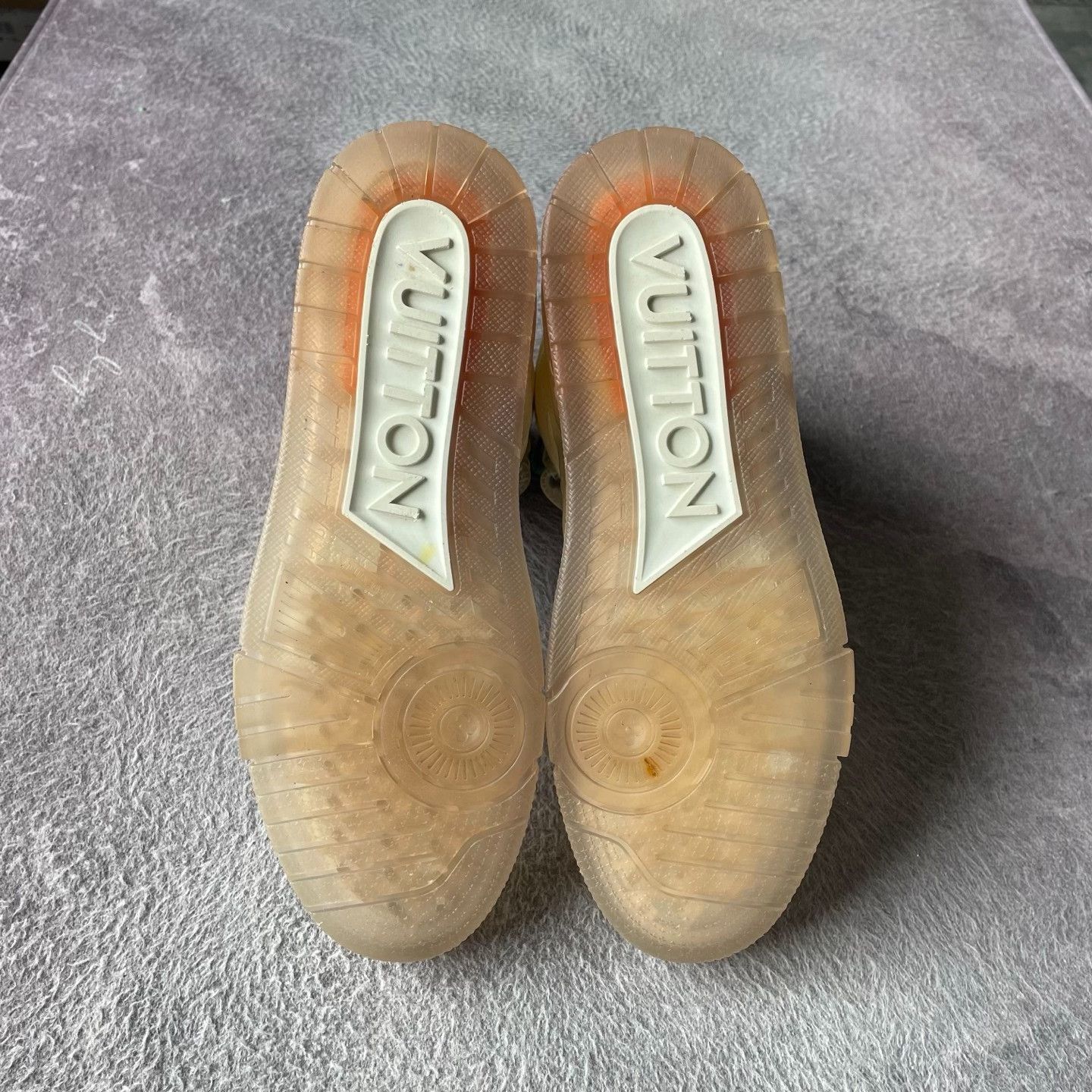 Louis Vuitton Louis Vuitton Training White Hitop Sneakers 42 Men Size US 9 / EU 42 - 4 Thumbnail