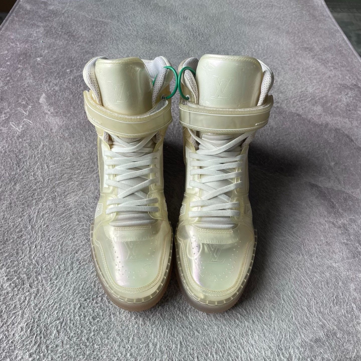 Louis Vuitton Louis Vuitton Training White Hitop Sneakers 42 Men Size US 9 / EU 42 - 2 Thumbnail