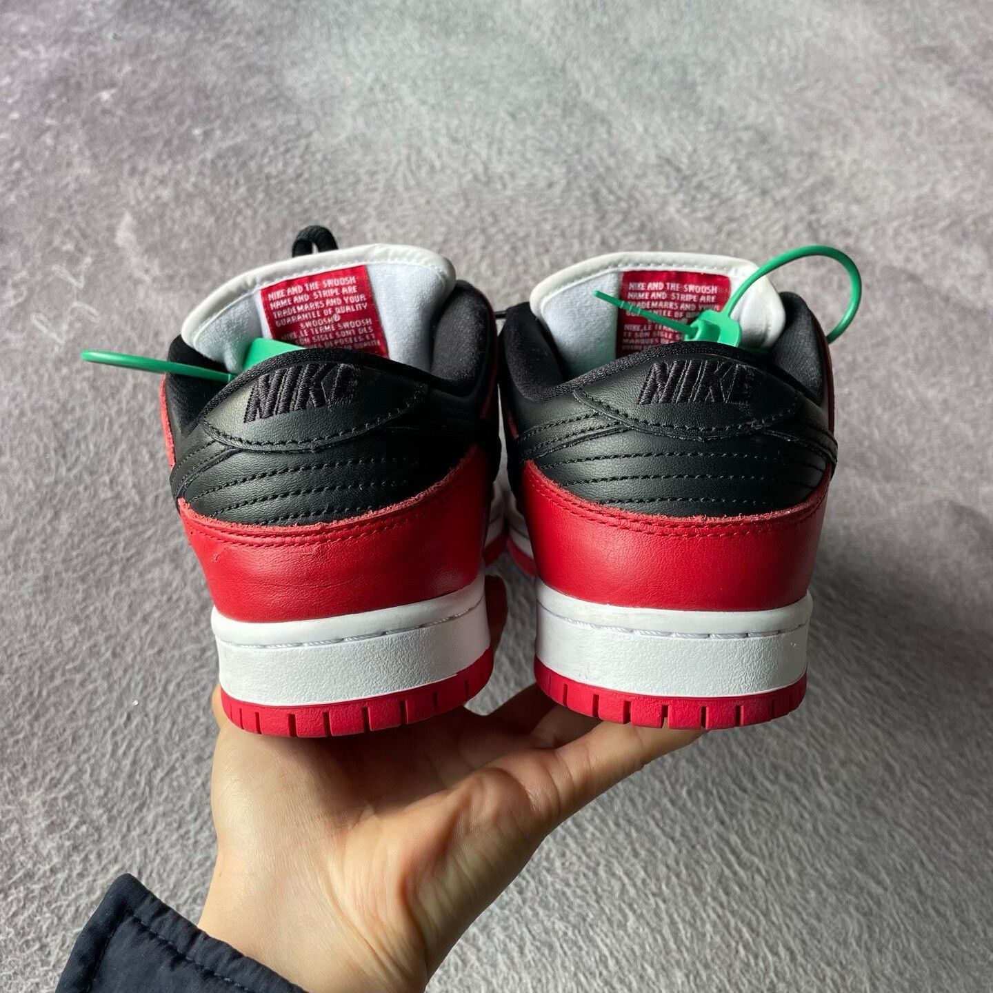 Nike Red Lowtop Sneakers 40 Men Size US 7.5 / EU 40-41 - 3 Thumbnail