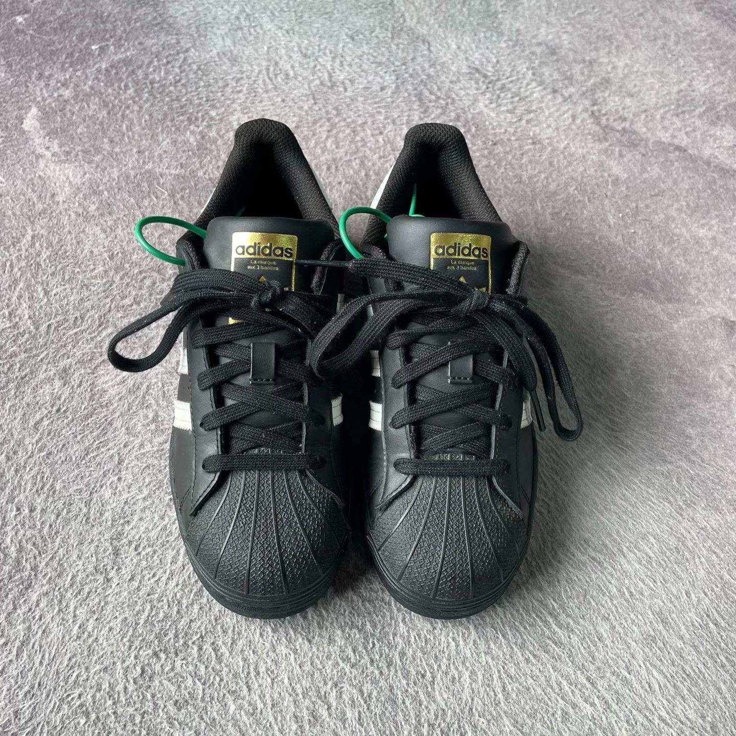 Adidas Adidas Black Lowtop Sneakers 36 Men Size US 5 / EU 37 - 2 Thumbnail