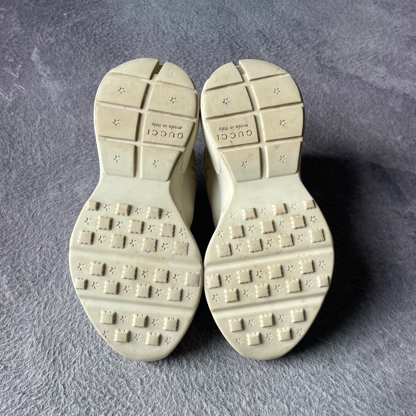 Gucci Gucci White Lowtop Sneakers 38 Women Size US 7.5 / IT 37.5 - 4 Thumbnail