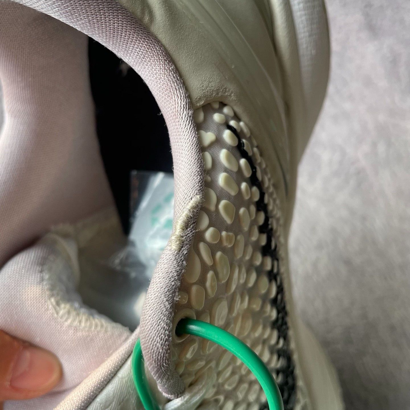 Gucci Gucci White Lowtop Sneakers 43 Men Size US 10 / EU 43 - 8 Thumbnail