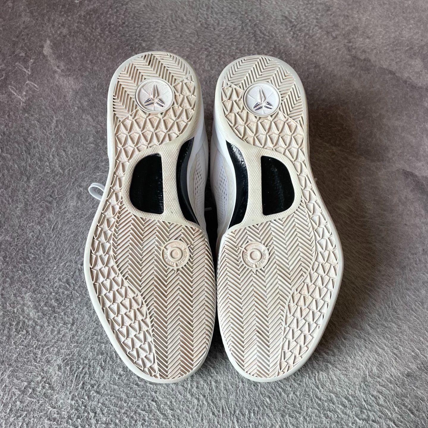 Nike Nike White Lowtop Sneakers 44.5 Men Size US 11 / EU 44 - 4 Thumbnail