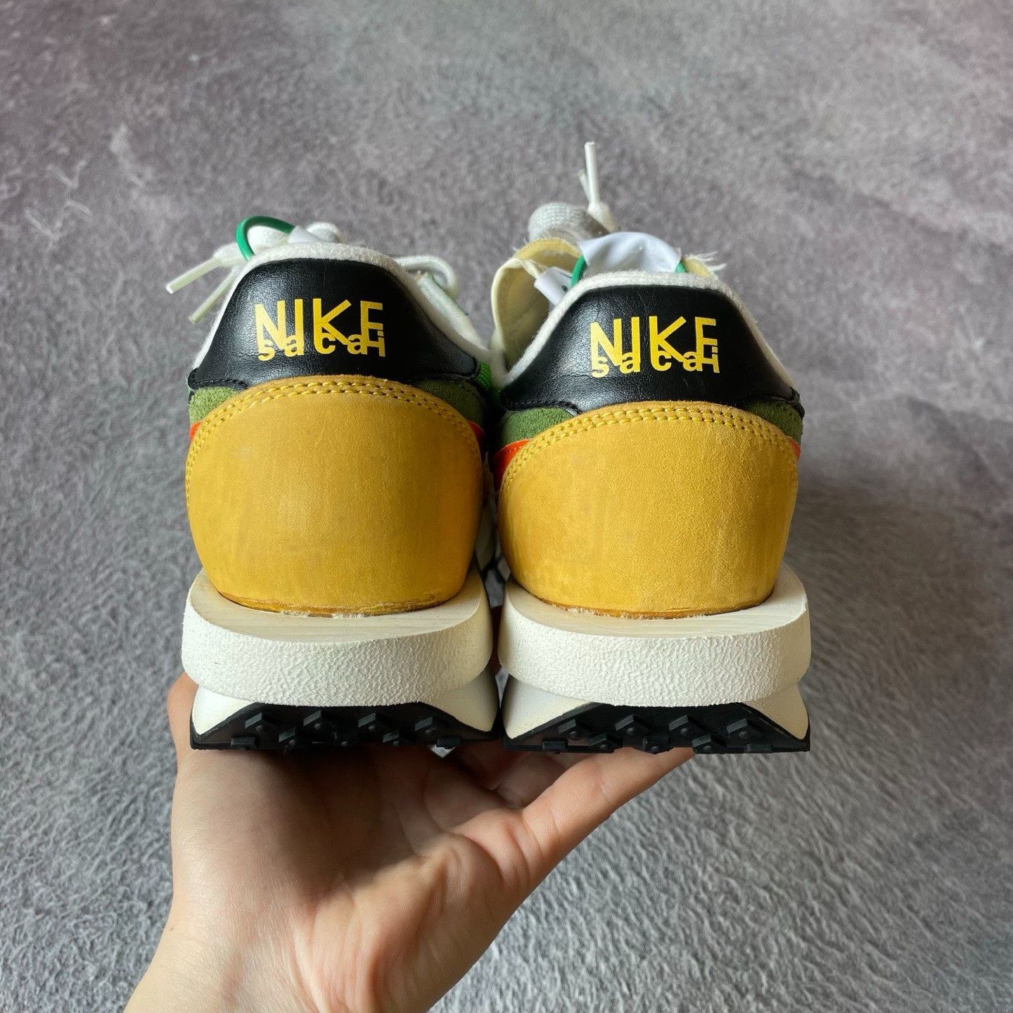 Nike Nike SACAI Yellow Lowtop Sneakers 43 Men Size US 10 / EU 43 - 3 Thumbnail
