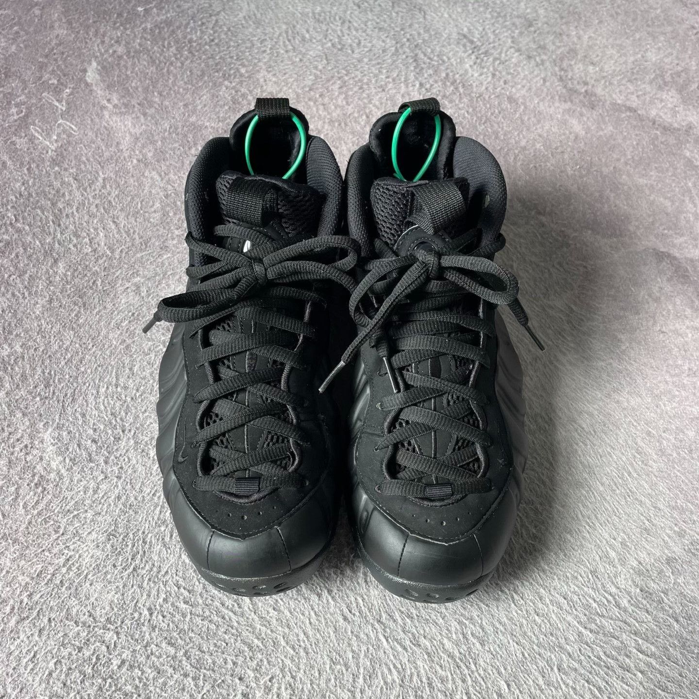 Nike Nike Black Lowtop Sneakers 42 Men Size US 9 / EU 42 - 2 Thumbnail