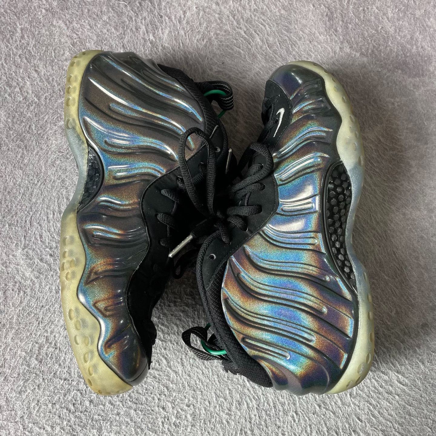 Nike Nike Holographic Lowtop Sneakers 40 Men Size US 7.5 / EU 40-41 - 7 Thumbnail