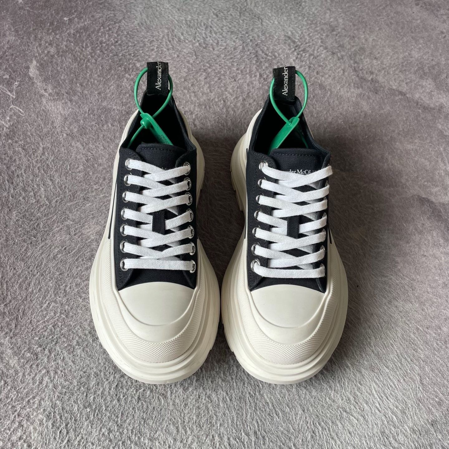 Alexander McQueen Alexander McQueen White Boots 37 Women Size US 6.5 / IT 36.5 - 2 Thumbnail