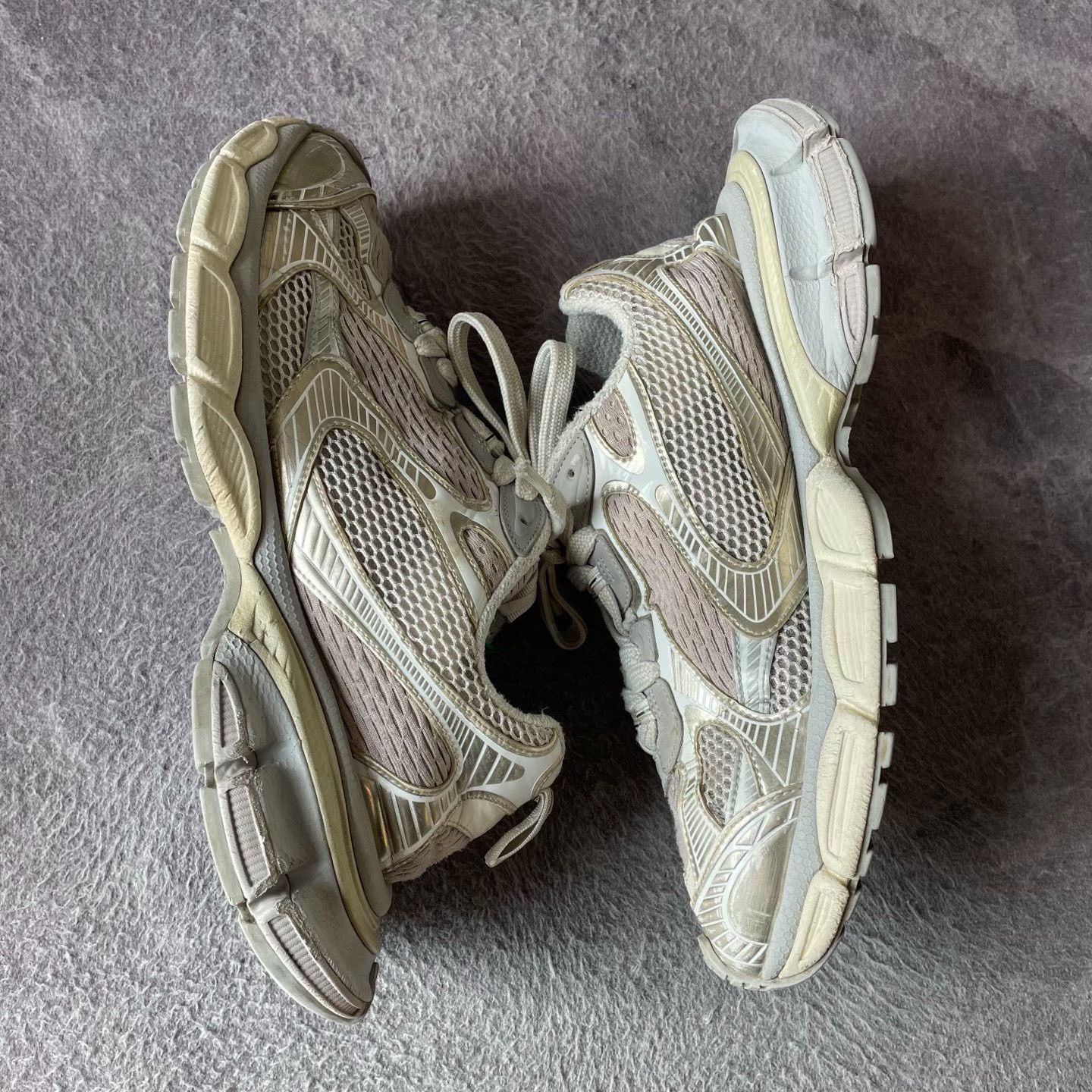 Balenciaga Balenciaga Beige Lowtop Sneakers XL Men Size US 10 / EU 43 - 6 Thumbnail