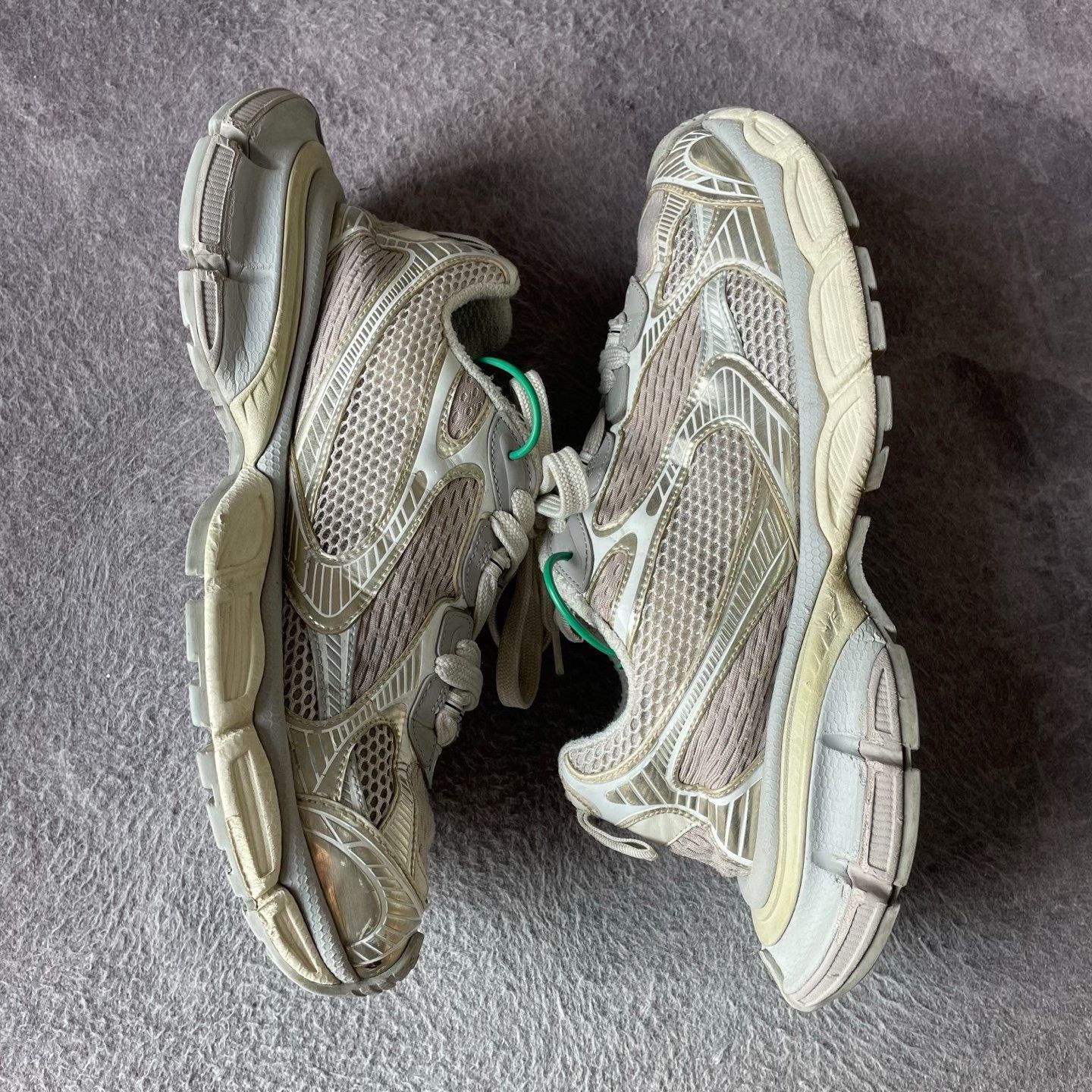 Balenciaga Balenciaga Beige Lowtop Sneakers XL Men Size US 10 / EU 43 - 7 Thumbnail