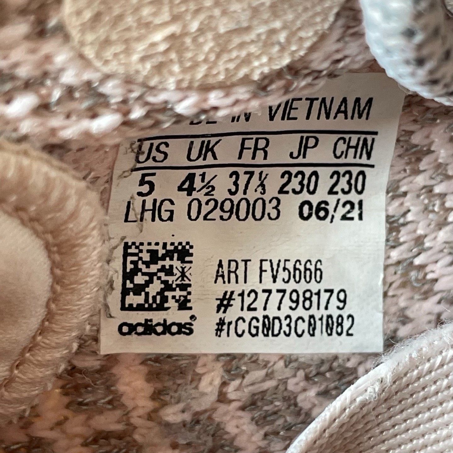 Yeezy Yeezy Pink Lowtop Sneakers 37 Men Size US 5 / EU 37 - 5 Thumbnail