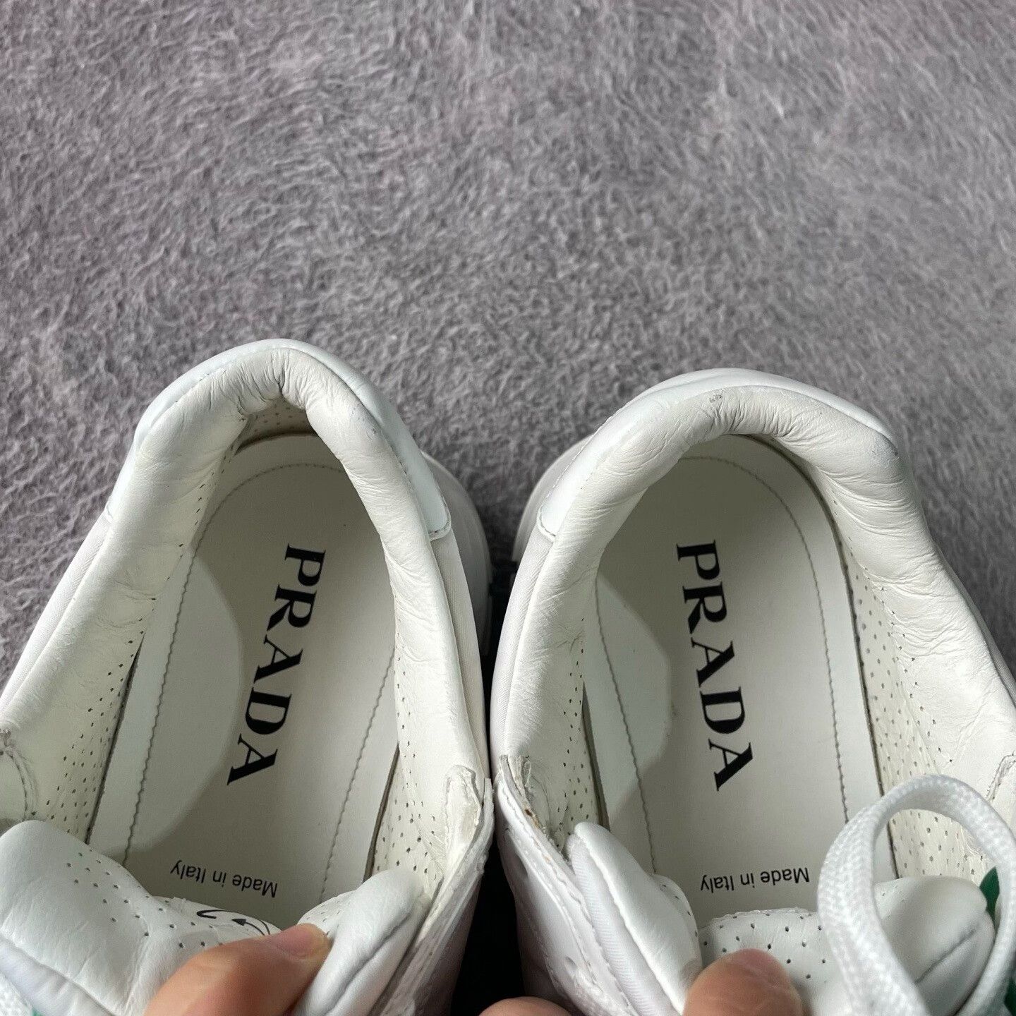 Prada Prada White Lowtop Sneakers 42 Men Size US 9 / EU 42 - 9 Thumbnail