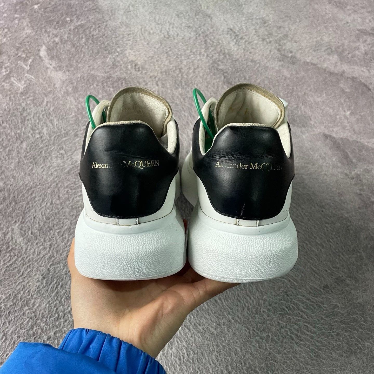 Alexander McQueen Alexander McQueen White Lowtop Sneakers 40 Women Size US 9 / IT 39 - 3 Thumbnail