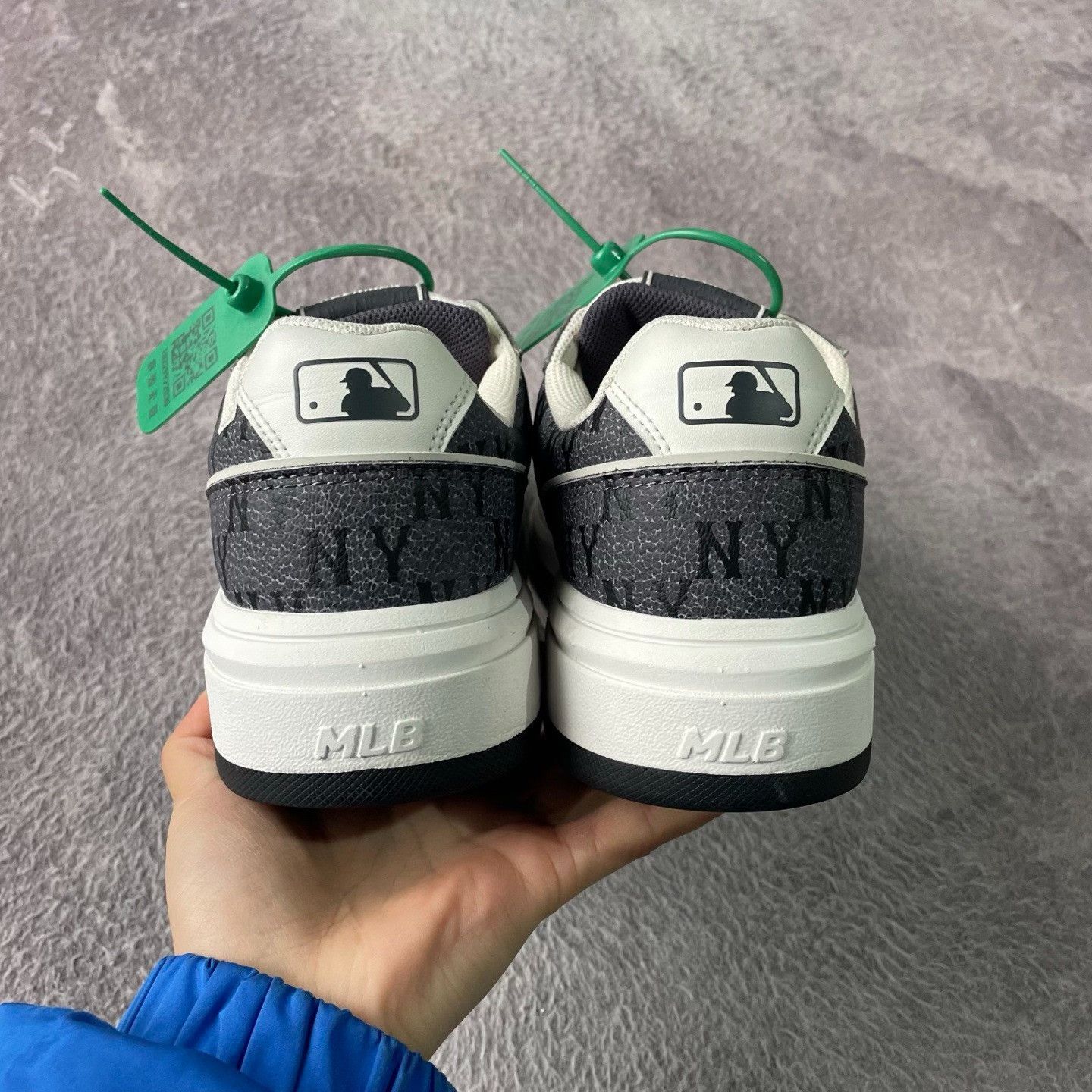 Other Gray Lowtop Sneakers 38.5 Men Size US 6.5 / EU 39-40 - 3 Thumbnail