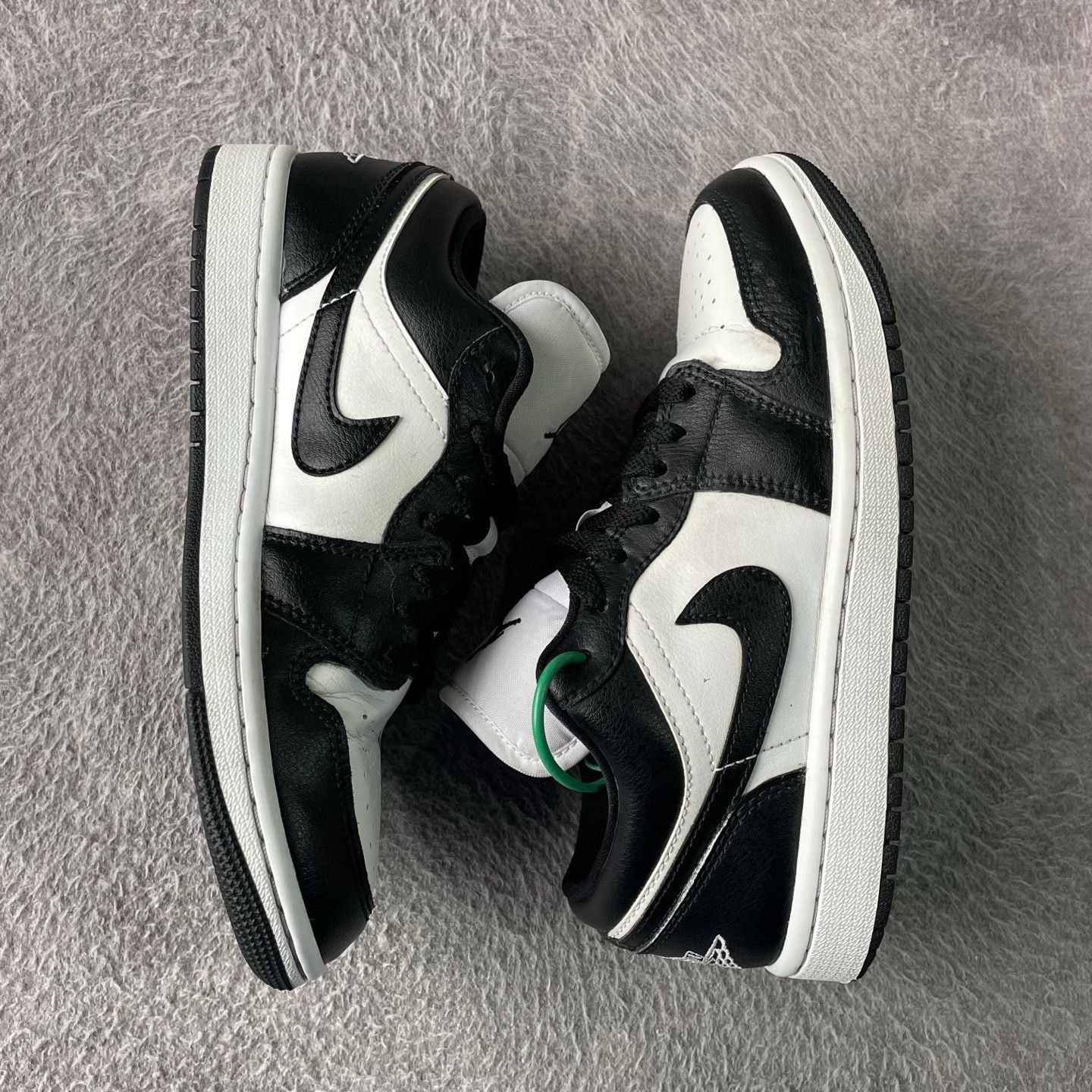 Nike Nike Black Lowtop Sneakers 37 Men Size US 5 / EU 37 - 8 Thumbnail