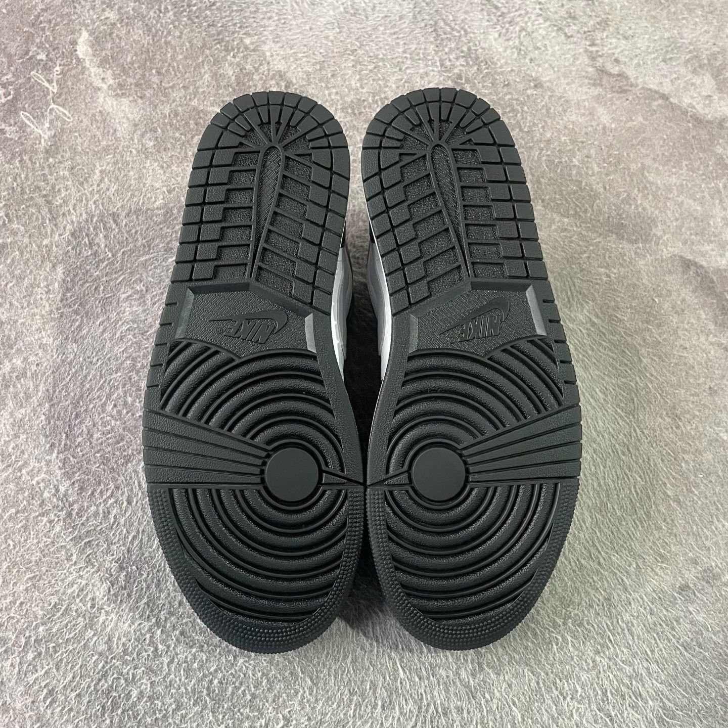 Nike Nike Black Lowtop Sneakers 44.5 Men Size US 11 / EU 44 - 4 Thumbnail