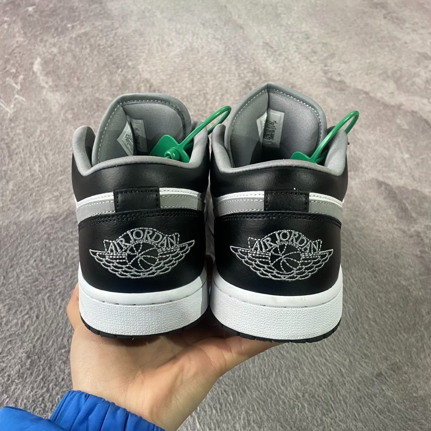 Nike Nike Black Lowtop Sneakers 44.5 Men Size US 11 / EU 44 - 3 Thumbnail
