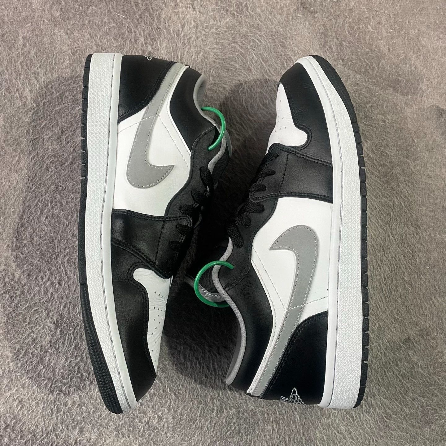 Nike Nike Black Lowtop Sneakers 44.5 Men Size US 11 / EU 44 - 8 Thumbnail