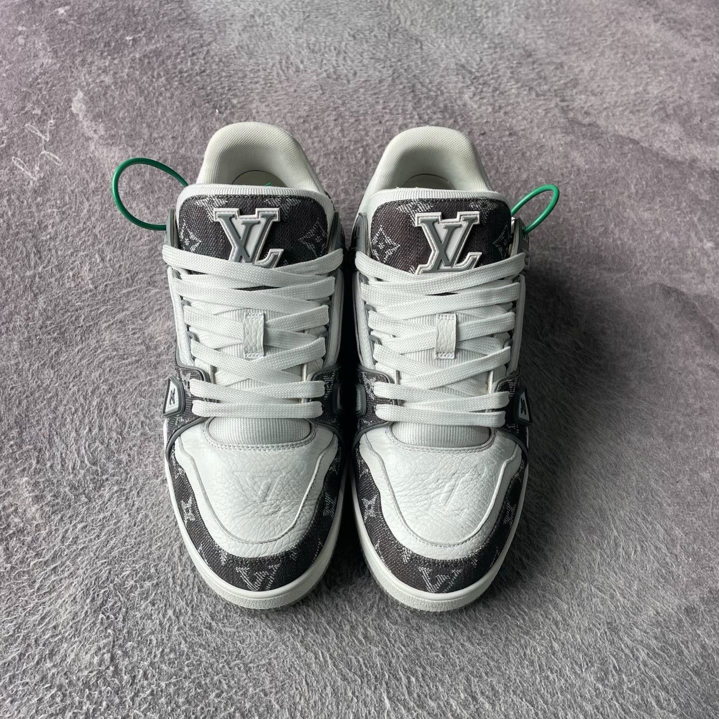 Louis Vuitton Louis Vuitton Training Denim White Lowtop Sneakers 40 Men Size US 7.5 / EU 40-41 - 2 Thumbnail