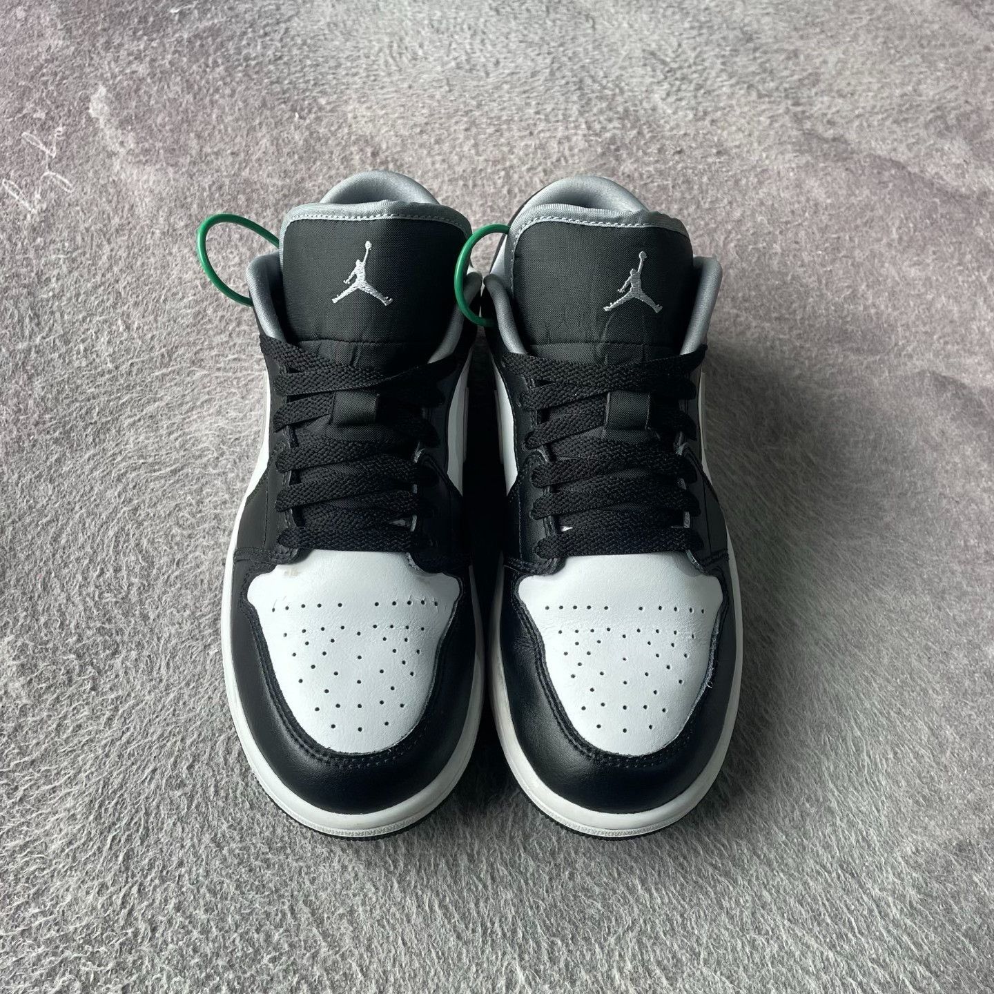 Nike Nike Black Lowtop Sneakers 41 Men Size US 8.5 / EU 41-42 - 2 Thumbnail