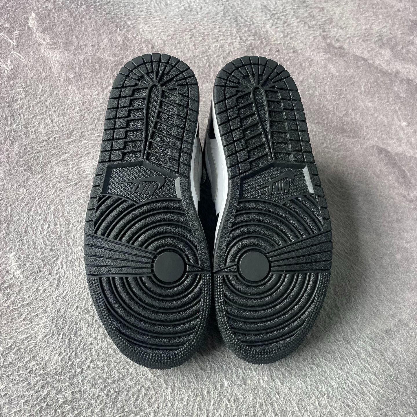 Nike Nike Black Lowtop Sneakers 41 Men Size US 8.5 / EU 41-42 - 4 Thumbnail