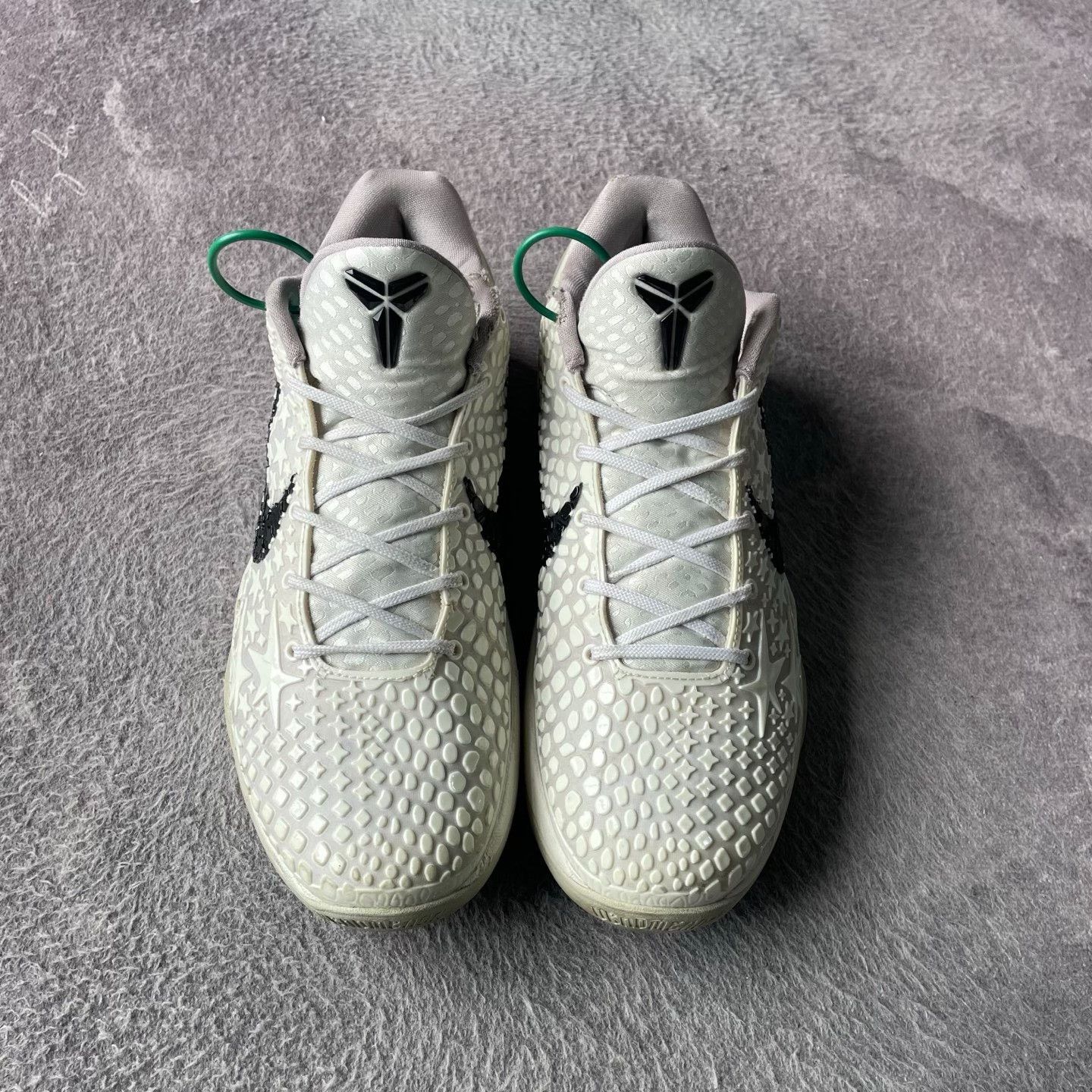 Louis Vuitton Louis Vuitton White Lowtop Sneakers 44 Men Size US 10.5 / EU 43-44 - 2 Thumbnail